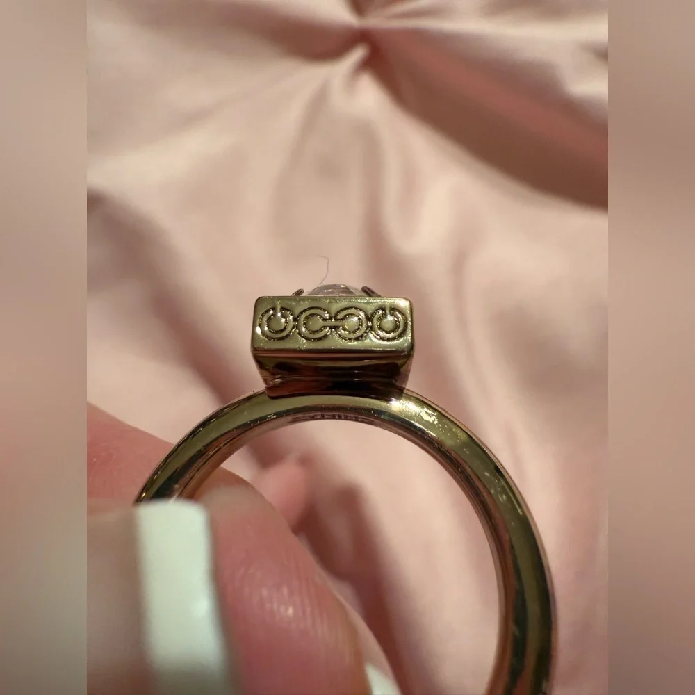 Authentic Coach Gold tone Ring with Clear Stone‎ size 8 EUC